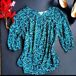 NWT Lauren Conrad Green Lightweight Blouse